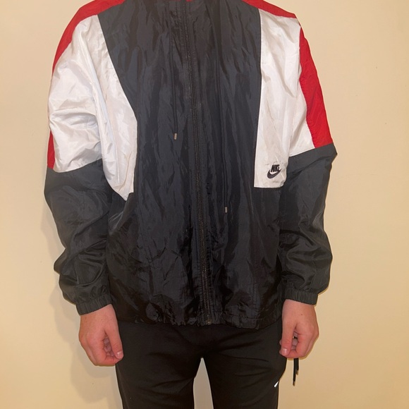 Vintage Nike Windbreaker - Picture 5 of 6